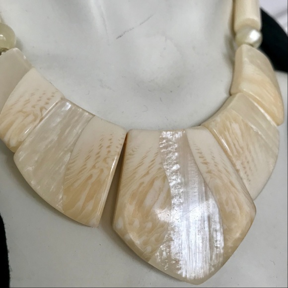 Vintage Ivory Bakelite MOP Pearl Bib Necklace Rare - Picture 2 of 7